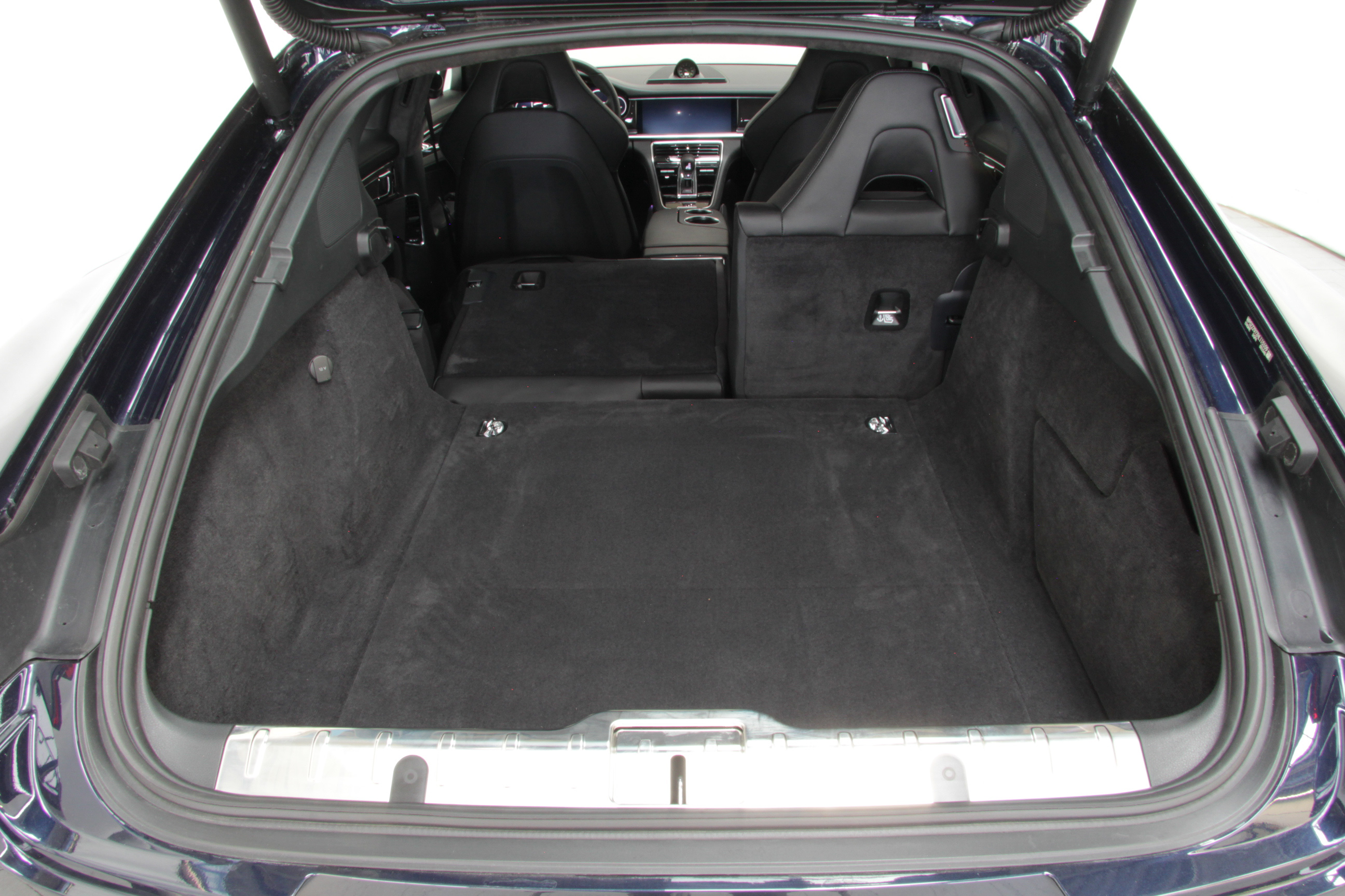 PORSCHE PANAMERA 4 E-HYBRID