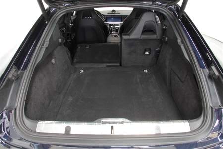 PORSCHE PANAMERA 4 E-HYBRID