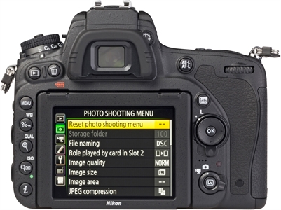 NIKON D750 + AF-S NIKKOR 24-120MM 1:4 G ED VR