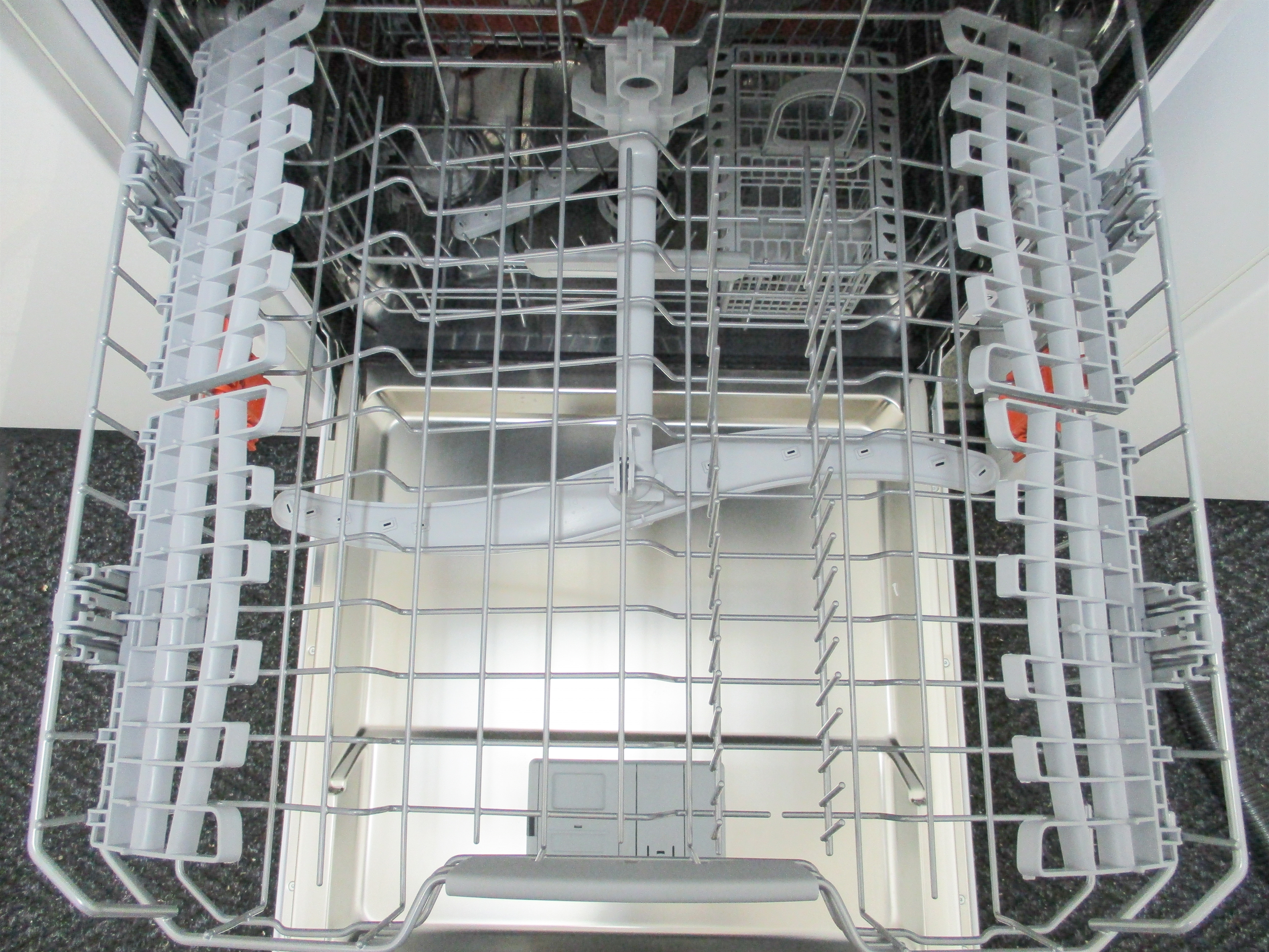 HOTPOINT-ARISTON HFO 3C22 W