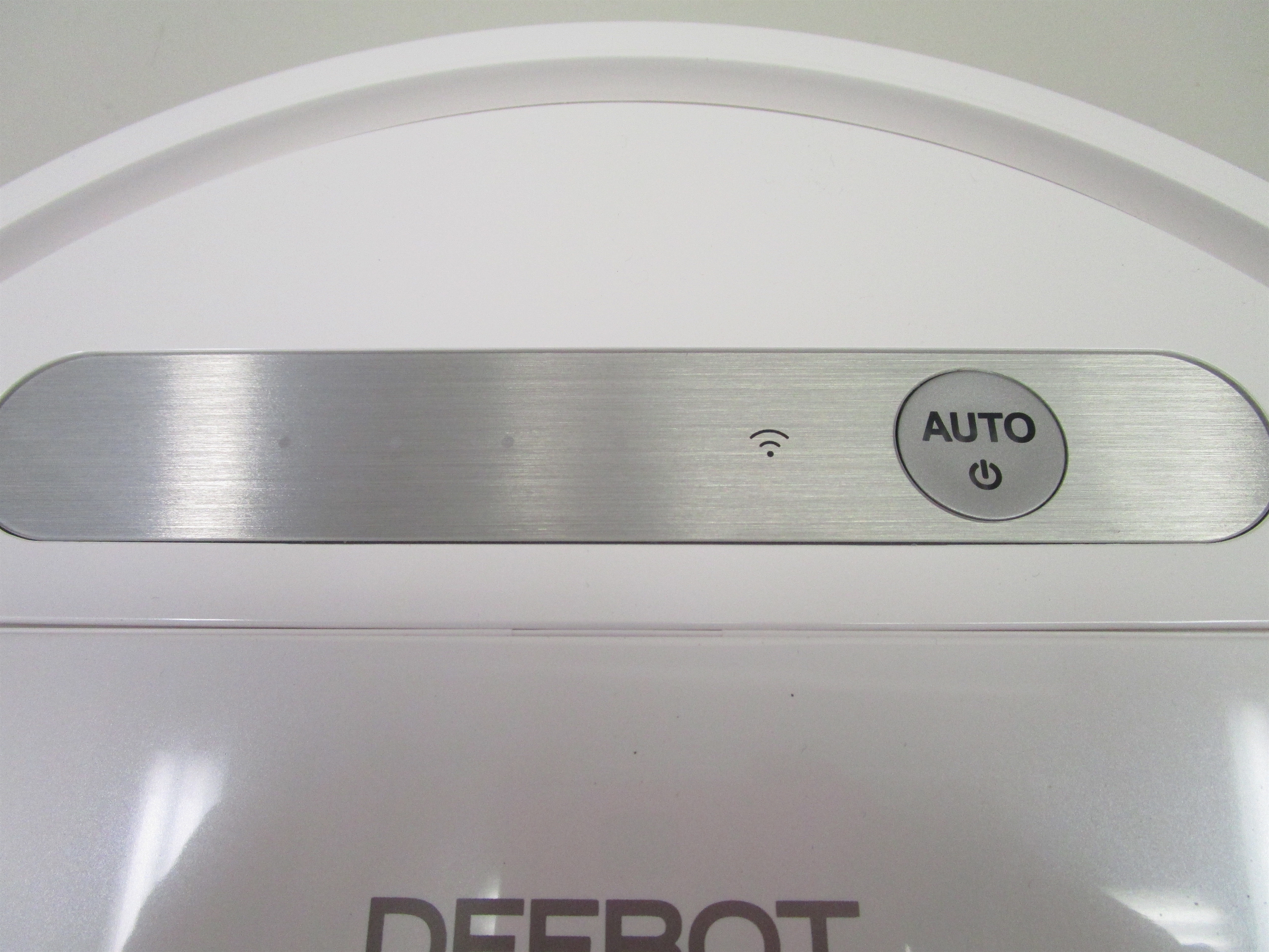 ECOVACS DEEBOT OZMO 610